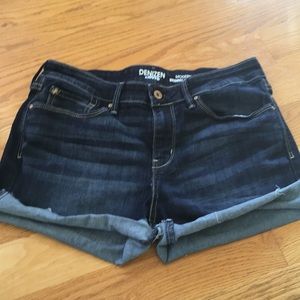 Denizen Levi’s Jean Shorts modern skinny size 10
